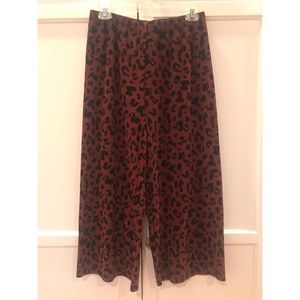 Leopard Print Gauchos Size Medium